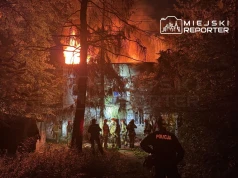 Duży pożar pustostanu na Białołęce. W akcji sześć zastępów straży pożarnej