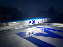 Chciał ukraść ciągnik za 400 tys. zł. Zatrzymała go… zamknięta brama