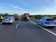 Poważny wypadek na S7 pod Białobrzegami. Trasa w stronę Radomia zablokowana, tworzą się wielokilometrowe korki