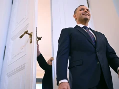 Prezydent podpisał ustawę o windfall tax. „Obniżki na stacjach powinny nastąpić natychmiast”