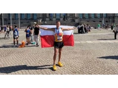 Łukasz Woźniak ze Strawczyna i Marcin Batóg z Kielc startowali w słynnym maratonie w Berlinie, w którym rywalizowało 60 tysięcy osób!
