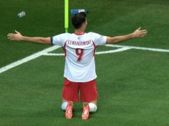Liga Narodów: Rumunia na kolanach, hat-trick „Lewego”!