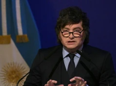 Sojusznik Trumpa idzie na całość, tak chce załatać dziurę. "Złote wizy"