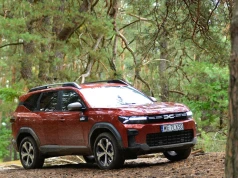 Hybryda, gaz, automat i napęd 4x4. Jeździmy Dacią Bigster, która nie ma konkurencji