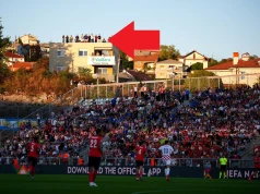 Nie mogli wejść na stadion. Tak sobie poradzili