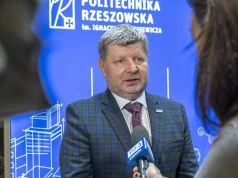 Rektor politechniki: przyszłość należy do ludzi, którzy nauczą się współpracować z maszynami