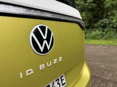 Używany Volkswagen ID. Buzz – poradnik kupującego. Ceny, wersje, zasięg i typowe problemy