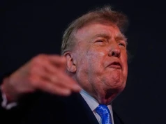 Rozwścieczony Trump w obrzydliwy sposób zemścił się na senatorze. Poszło o zmianę czasu