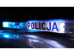 Krzyż Wielkopolski: wyrwali kosze, wrzucili je do fontanny. Dwaj młodzi mężczyźni z zarzutami