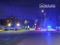Czołowe zderzenie rowerzysty z oplem. Rowerzysta w stanie krytycznym, kierowca zatrzymany