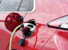 Francuzi chcą kupować elektryki. Motoryzacyjny gigant zwiększa moce produkcyjne