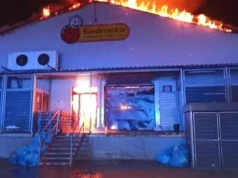 Pali się Biedronka w Jastrzębiu-Zdroju. Dziesiątki strażaków w akcji